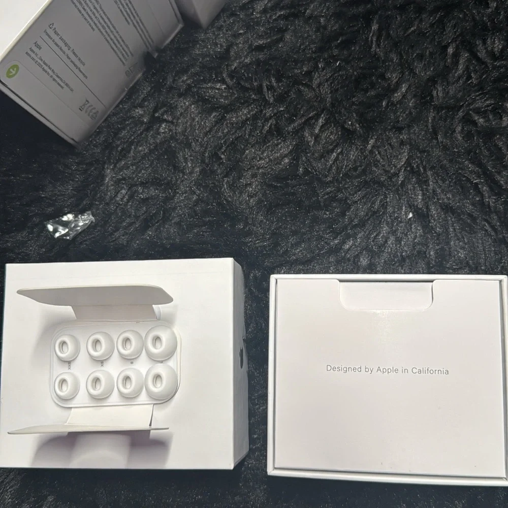 Wireless Earbuds with Charging Case - White